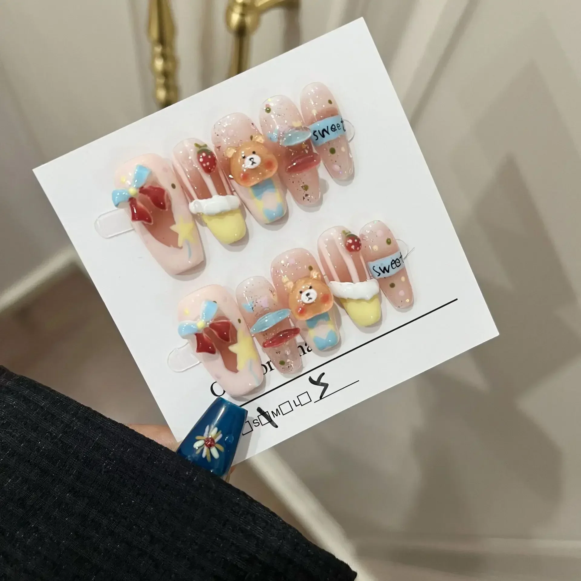 الحلو لطيف الدوبامين الصحافة على الأظافر اليدوية القوس الدب الفراولة طفولي أظافر صناعية التصحيح القابلة للإزالة وقابلة لإعادة الاستخدام #3