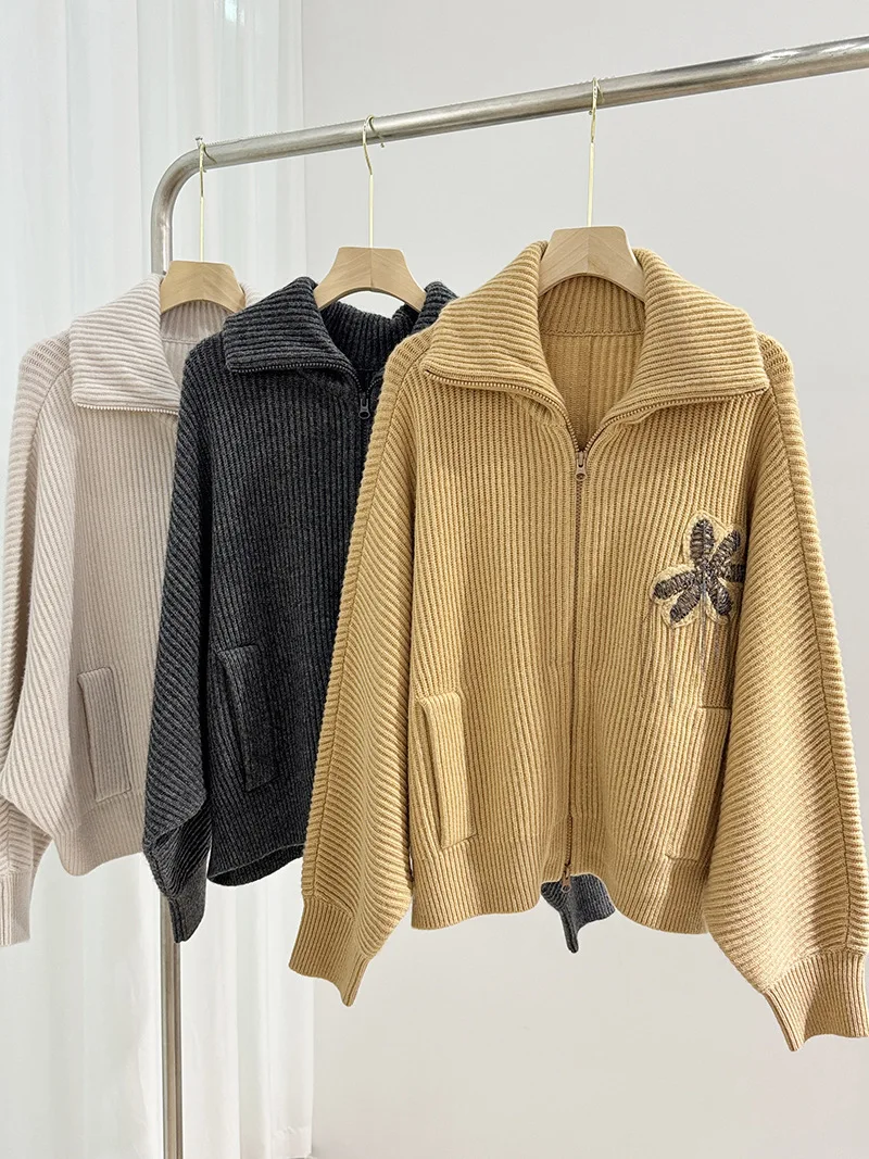 

Women 100% Cashmere Knit Cardigan Bead Embroidery Long Sleeve Turn-down Collar Elegant Autumn Winter Sweater