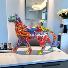 Graffiti Resin Crafts Home Decorations of Panther Crawling Leopard Unique Animal Sculptures