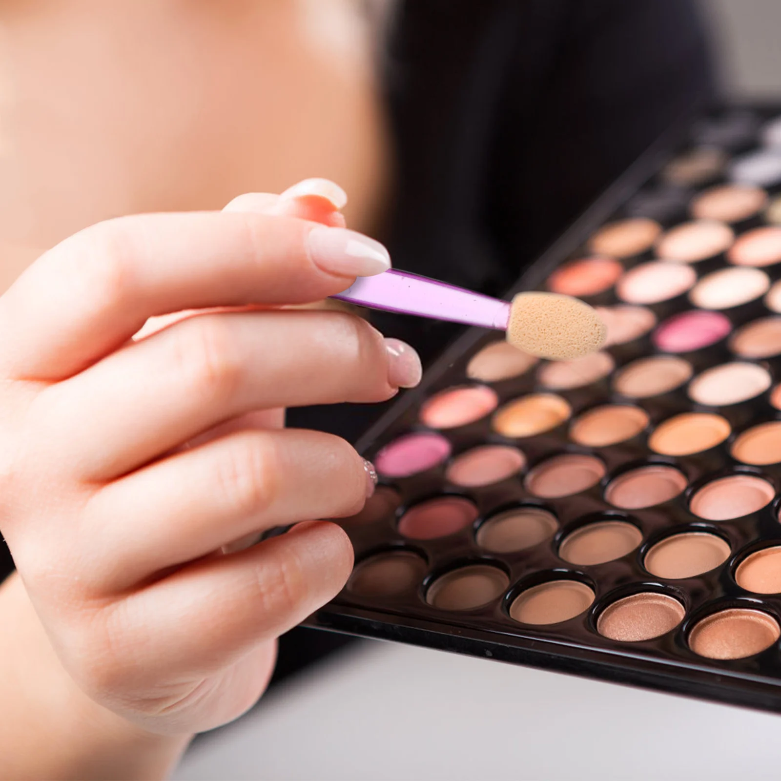 

250Pcs Double-Ended Eyeshadow Brush Lightweight Portable Eye Shadow Sponge Applicators for Travel Business Makeup Kit