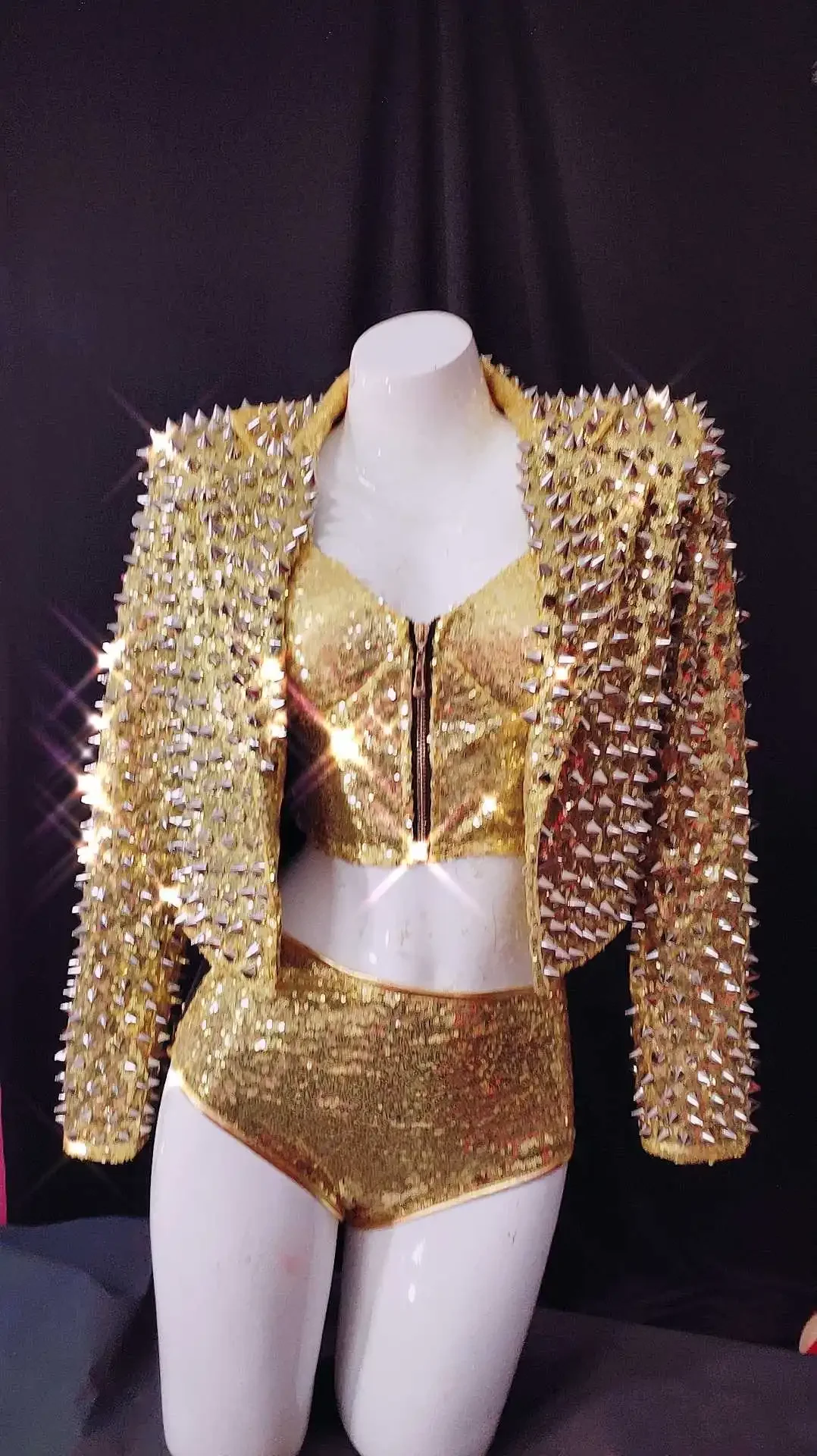 Show Girl Outfit   2025 Nightclub Gogo Dancer Stage Costume Rivet Jacket Sequins Bikini Shorts Pole Dance Clothes Music Festival