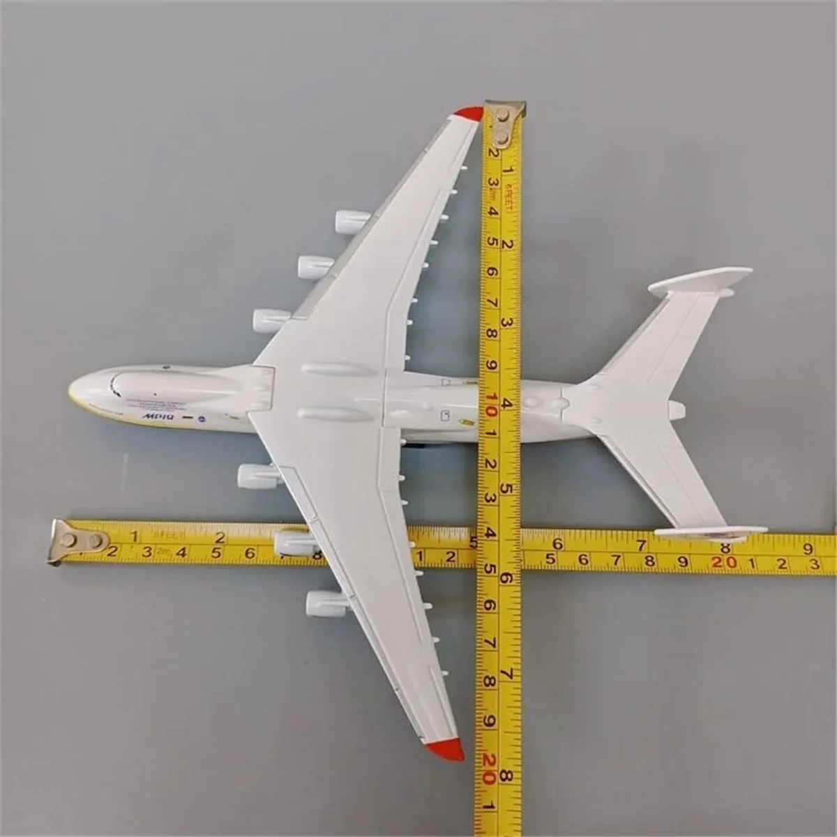 Neue Metalllegierung Antonov An-225 Mriya Flugzeugmodell im Maßstab 1:400 Replika-Modellflugzeugspielzeug zum Sammeln