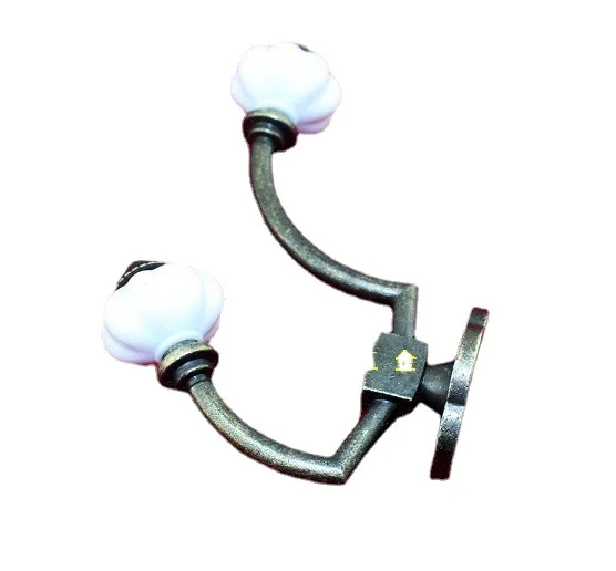 

European Style Alloy Wall Mounted Single Hook Thick And Plastic Head European Style Strong Load-bearing Hook