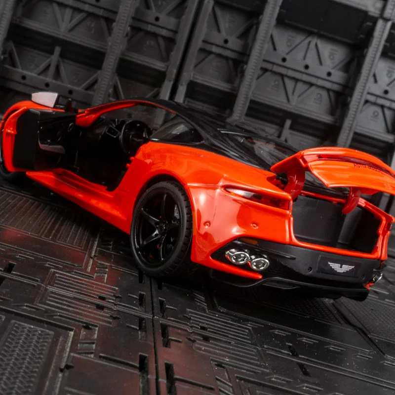 1:22 portas de carro modelo de supercarro de liga Aston Martin DBS e capô do motor, o porta-malas pode ser aberto tem funções de som e iluminação