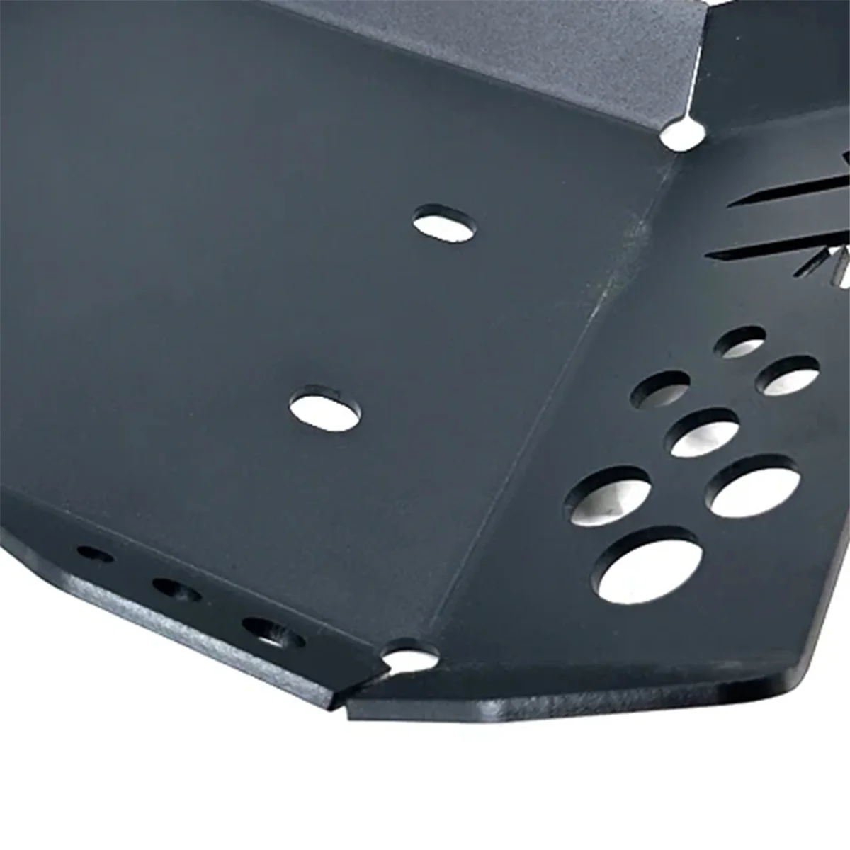 

T48C_Motorcycle Accessories Skid Plate Engine Guard Chassis Cover Protection for Scrambler 400 X Speed 400 2024 2025