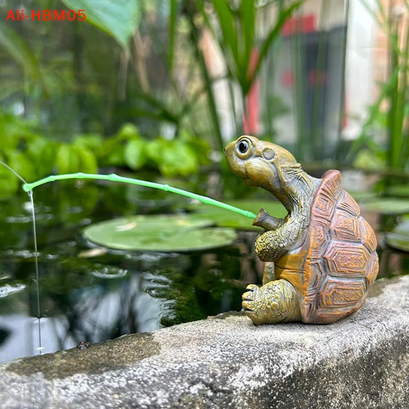 (HB05)Creative Rope Fishing Turtle Statue Cute Simulation Turtle Resin Figurine Animal Sculpture Ornament Outdoor Garden Decor