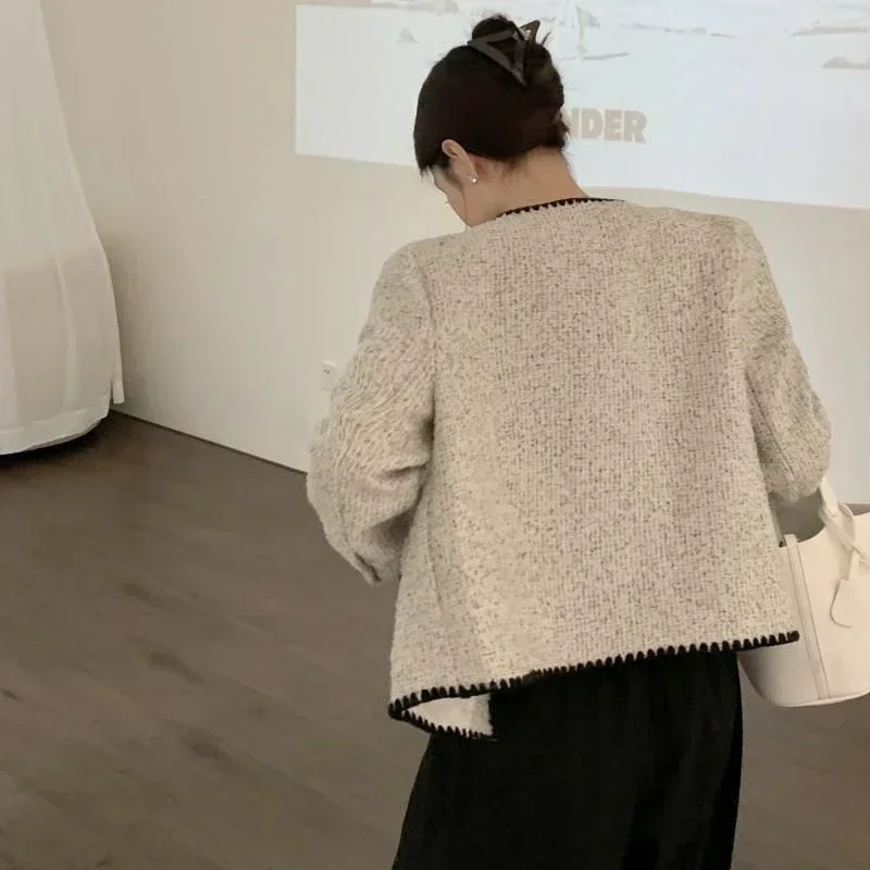 Elegante kurz geschnittene Tweed Jacken Frauen Vintage kurze Mäntel Herbst Winter Büro Dame koreanische Streetwear Mode Oberbekleidung Tops neu