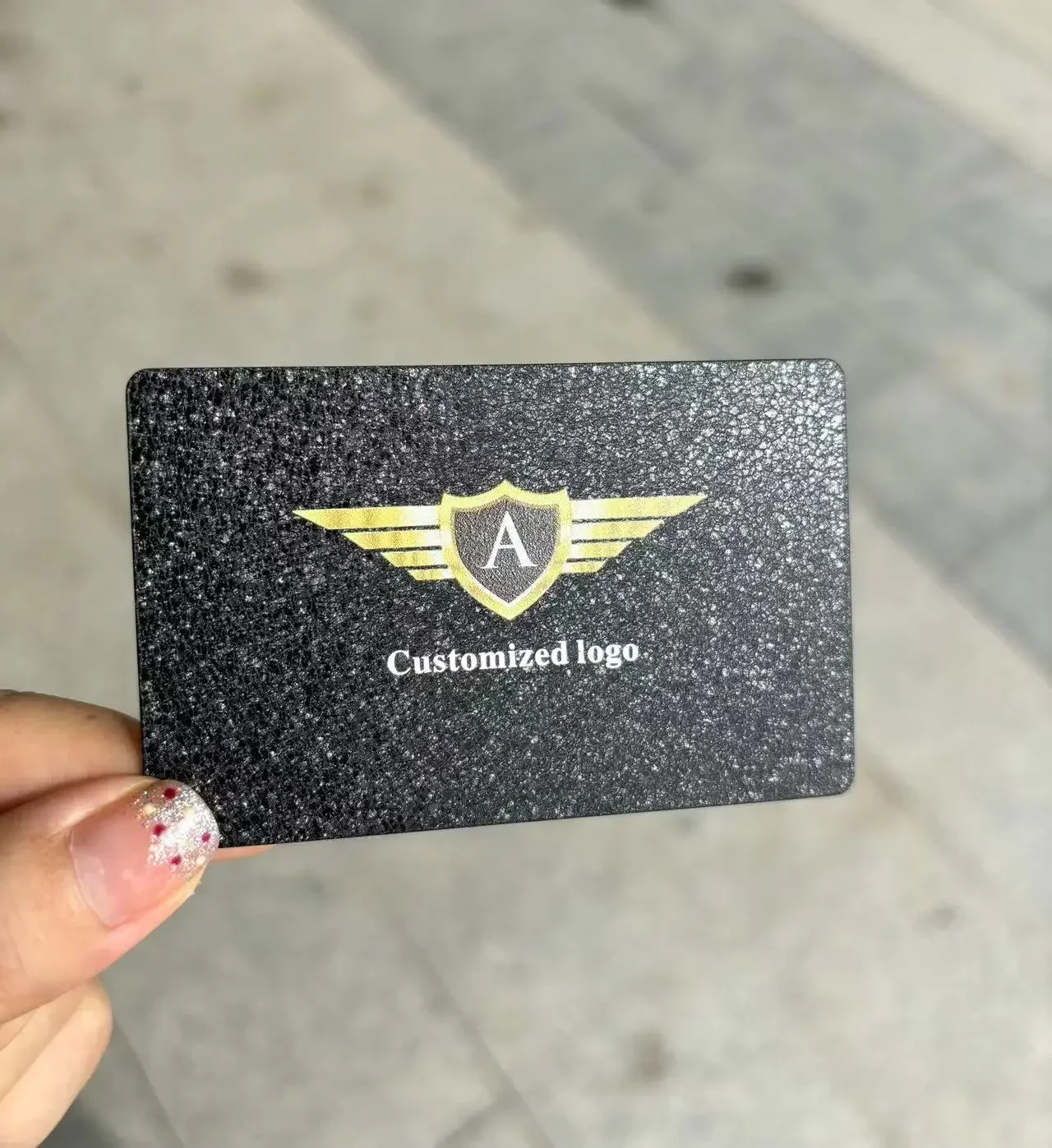 

Лазерная гравировка NFC213 Черный Матовый Гибридный Пустой Металл Пустой 144bytes NFC Карта из Нержавеющей Стали