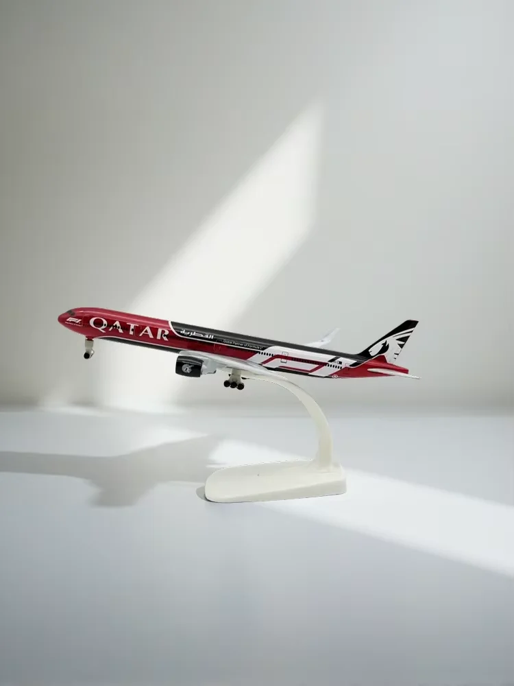 NEW 20cm Qatar B777-300 Metal Diecast Airplane Model Kit with Stand＆wheel for Aviation Enthusiast Gift or Decorations