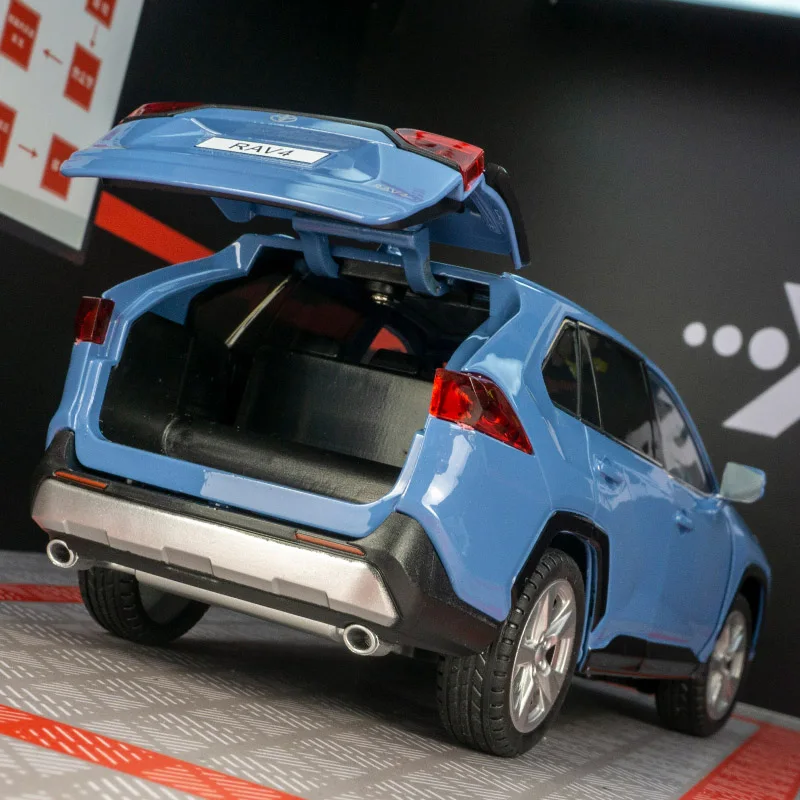 1:24 Toyota RAV4 alloy car model doors and engine hood, trunk can be opened suitable for collection and can be given as a gift
