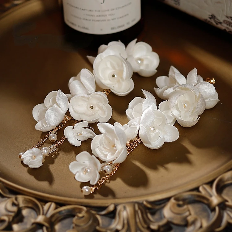 Boucles d'oreilles à pampilles perlées en satin français, lys de la vallée, robe de mariée en gaze blanche, Joker photo