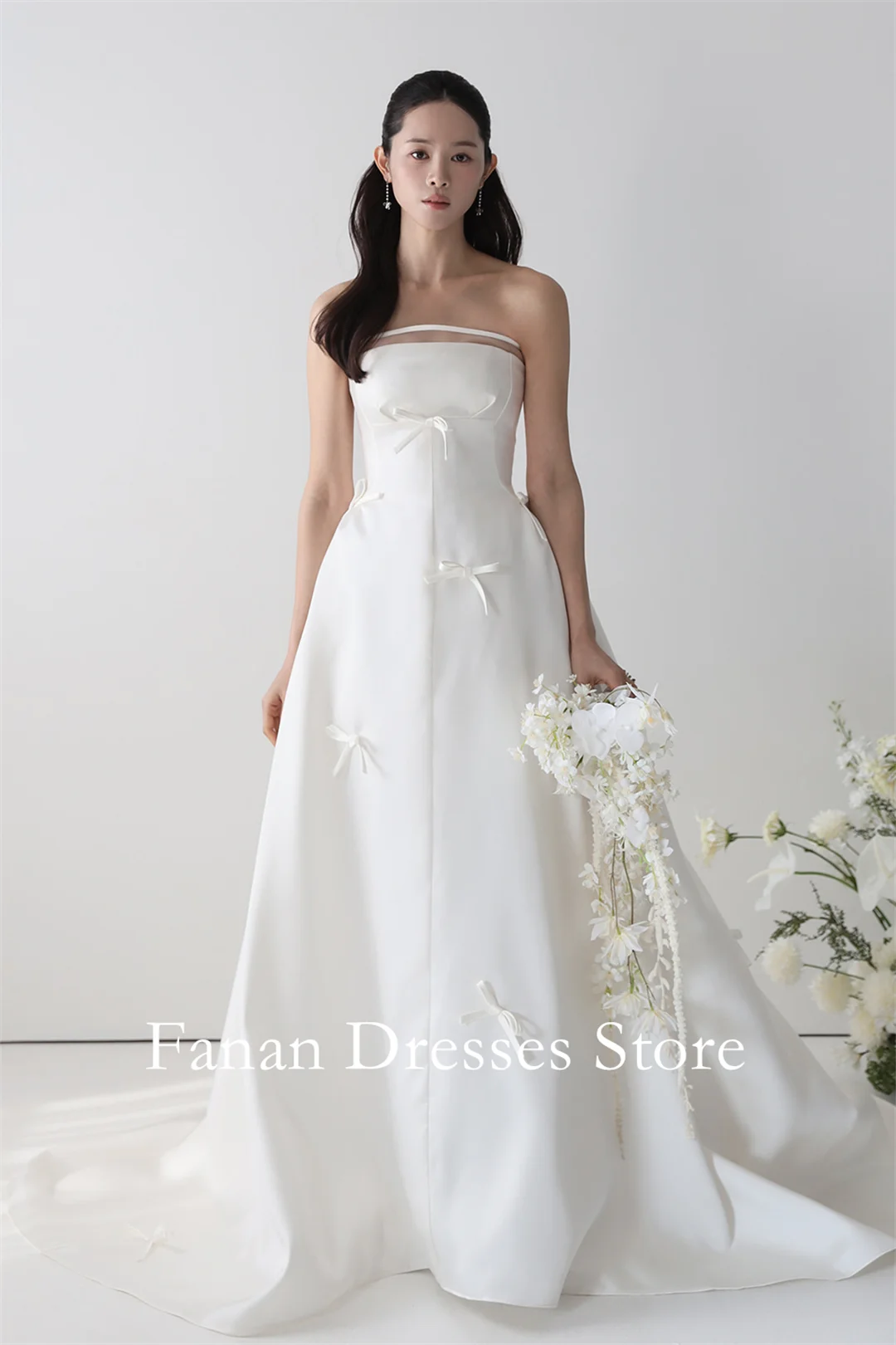 Korean Strapless Sleeveless Corset Back A-Line Wedding Dress Organza Ivory Minimalist Maternity Bridal Gown For Photoshoot