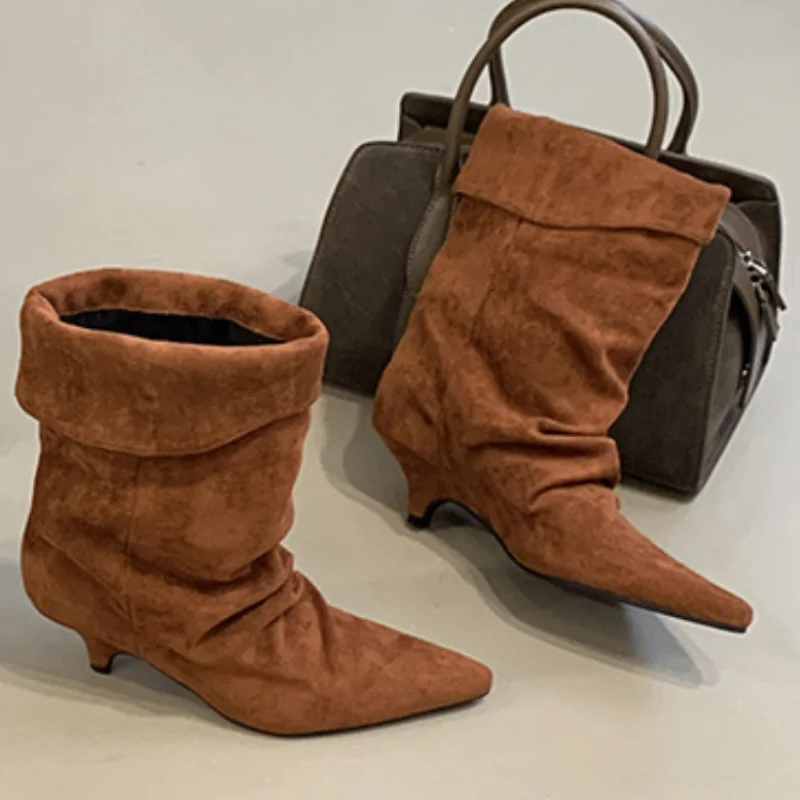 

Women's Pointed Toe Western Boots Autumn Winter Suede Pleated Wide-leg Short Boots Brand Designer Retro Trendy Low-heeled Boots