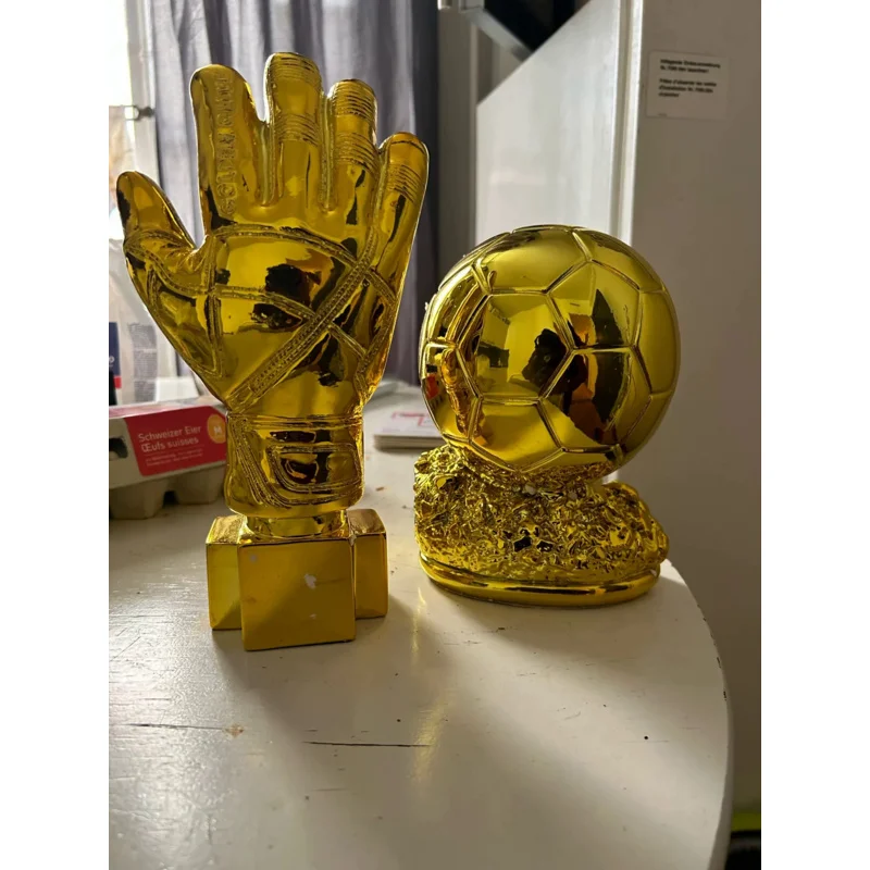 26cm Golden Football Goalkeeper Gloves Trophy Resin Crafts Best Gold Plated Soccer Award Customizable Gift Fans League Souvenirs