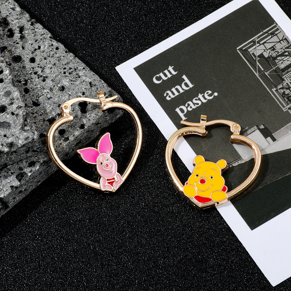 Juego de pendientes de aro de oso Disney Piglet & Pooh para mujer, esmalte chapado en oro, juguete de dibujos animados, regalo de moda de Anime para niñas