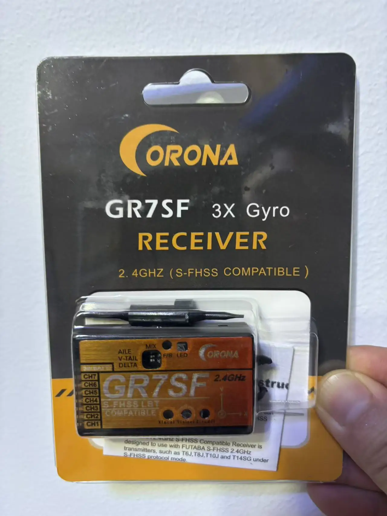 Corona GR7SF S-FHSS 7CH S.BUS Receiver With 3 Gyro Compatible Futaba Transmitter For RC Airplane Drones