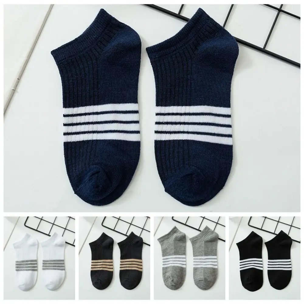 10Pairs مرونة المرقعة الكاحل رقيقة الجوارب القطن المضادة للانزلاق مخطط الجوارب غير مرئية تنفس الجوارب الرجال جوارب أنبوبية الصبي