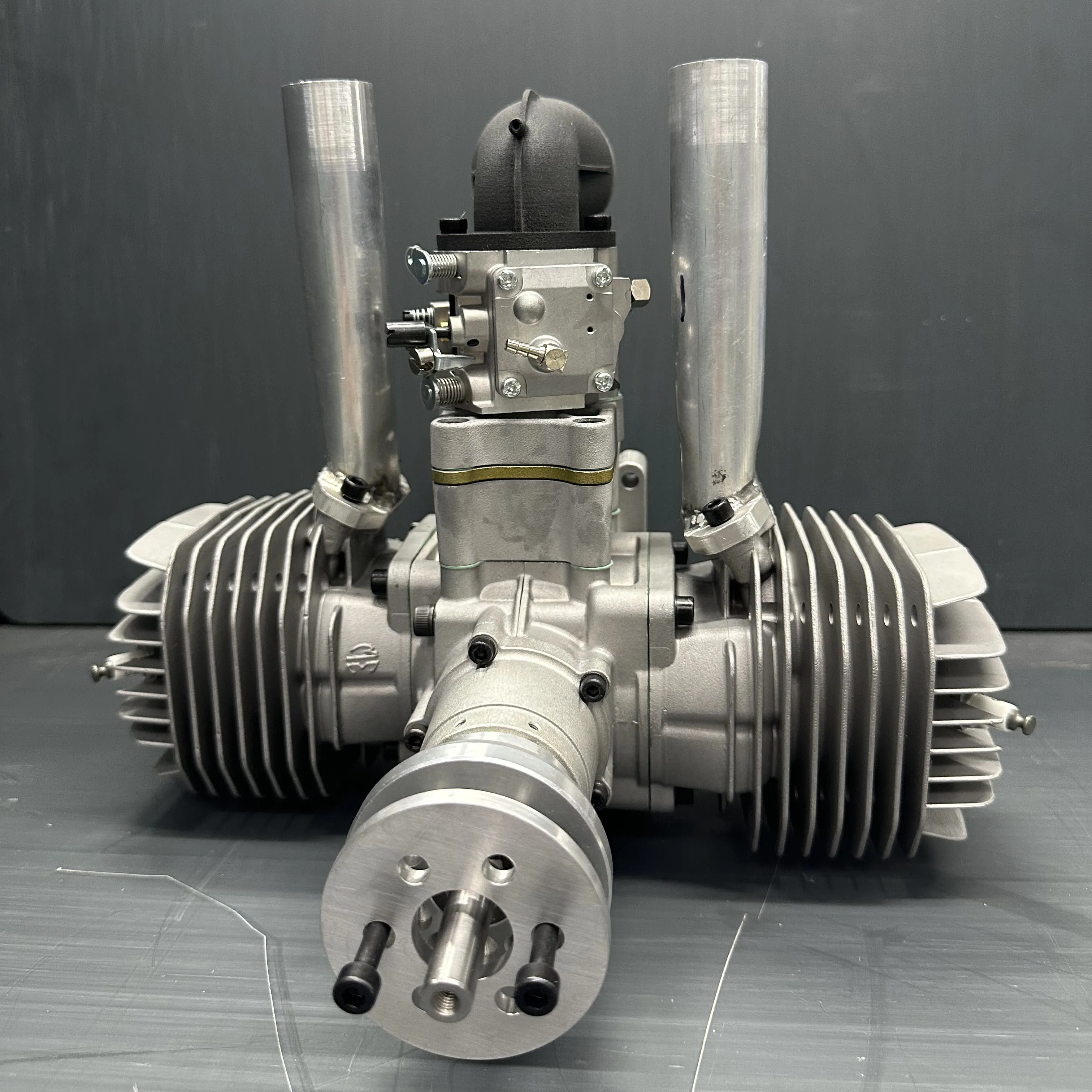 

Chinese manufacturer produces a 170cc engine with two strokes and two cylinders