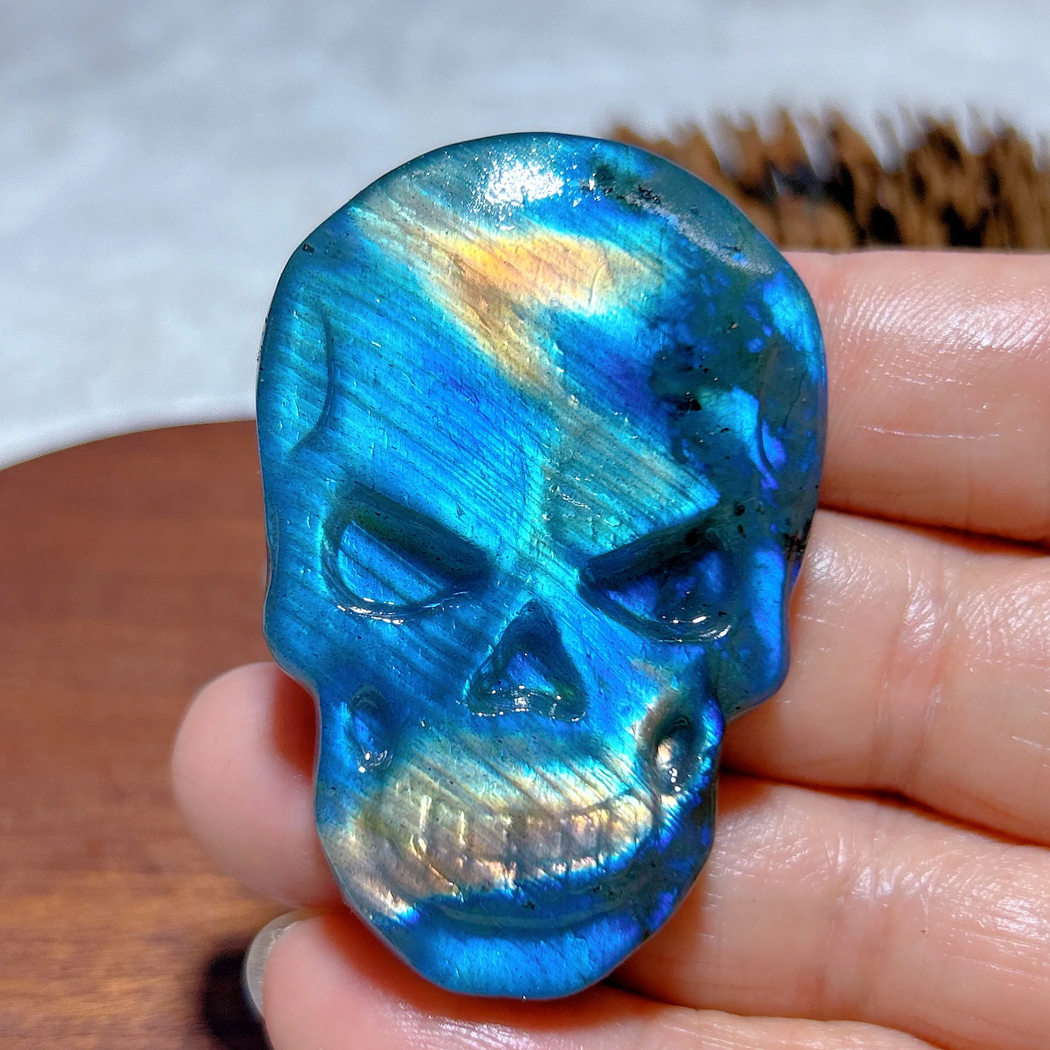 Healing High Quality Natural Crystal Blue Flashy Labradorite Skull Carving Gemstones Mineral Energy Reiki Home Decorations Gift