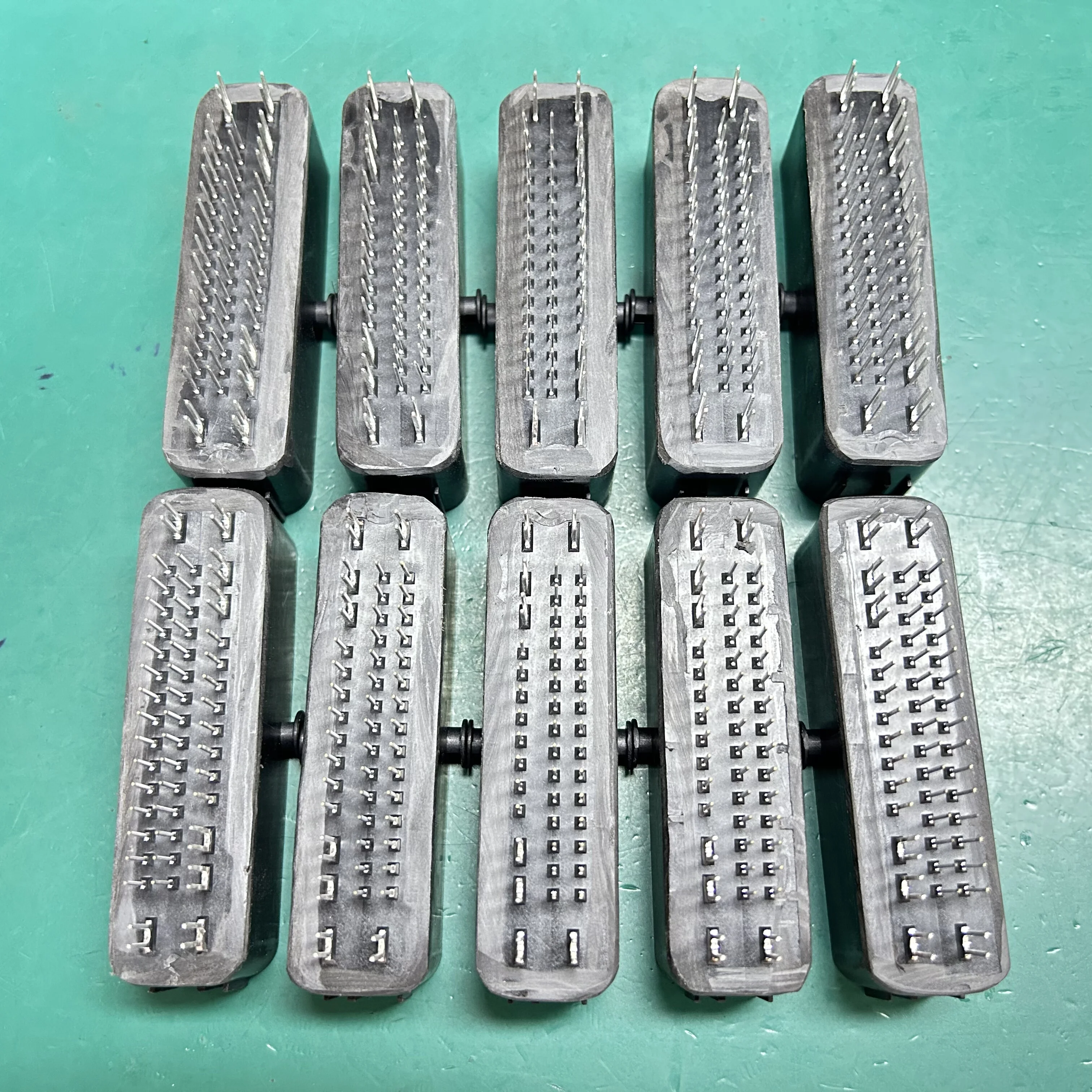 1PCS Original 46 hole connector TE universal ABS module plug needle socket cutting part