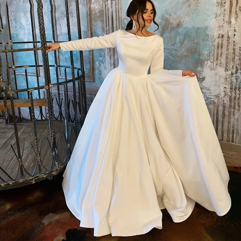 

Simple White Wedding Dress Long Sleeves Satin Scoop Neck Vestido De Novia Bride Gown For Women Sexy V Nack Lace Up Custom Made