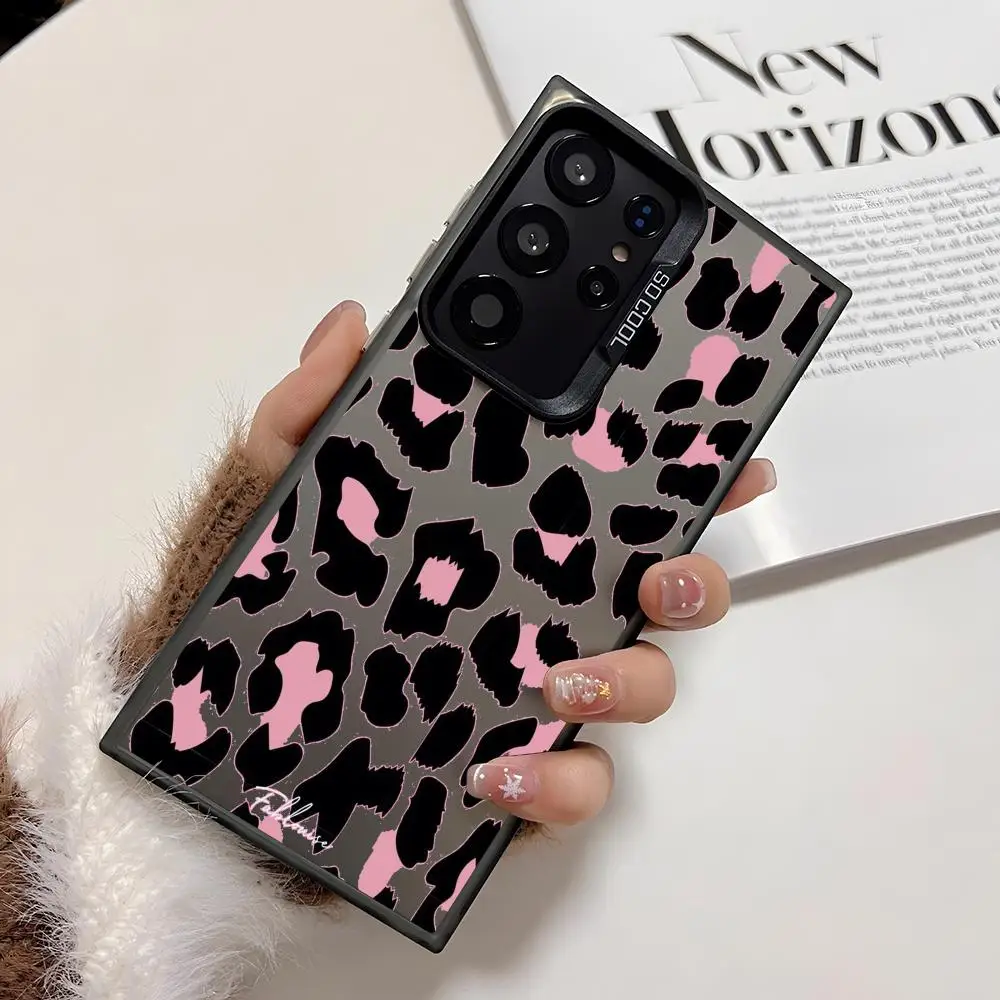 حافظة لهاتف سامسونج جالاكسي S25 S24 S23 S22 S21 Ultra Plus حافظة ليزر غير لامعة باللون الأسود والأرجواني