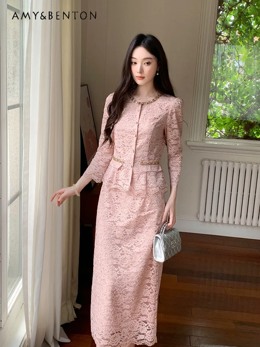 

Весенне-осенний французский деловой стиль: комплект из розовой блузки с бисером и кружевом и длинной юбки с завышенной талией для женщин