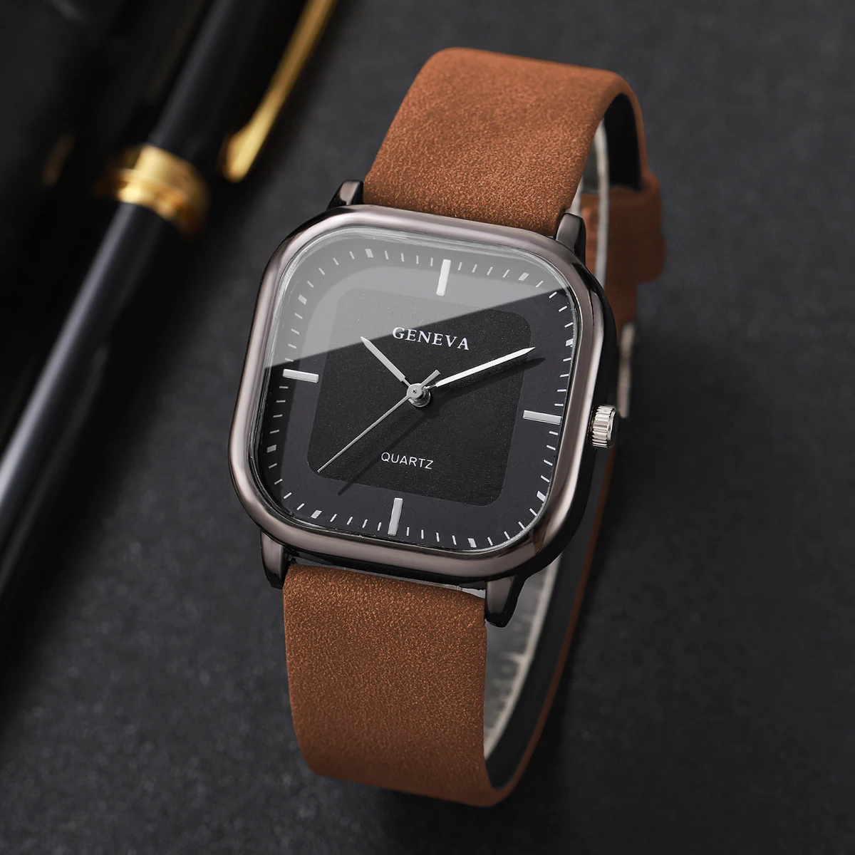 2pcs/set Men's Gift Watch Simple Fashion Square Scale Dial Trendy Handsome Quartz Watch + Bracelet ( Box Not Included)