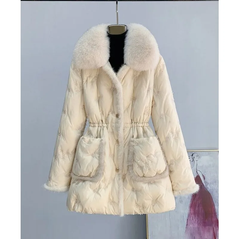 Faux Nerz Weiße Entendaunen Slim-Fit Mantel für Frauen High Fashion Jacke Winter Neue Abnehmbare Faux Fuchs Pelz Kragen Pelz Daunenjacke