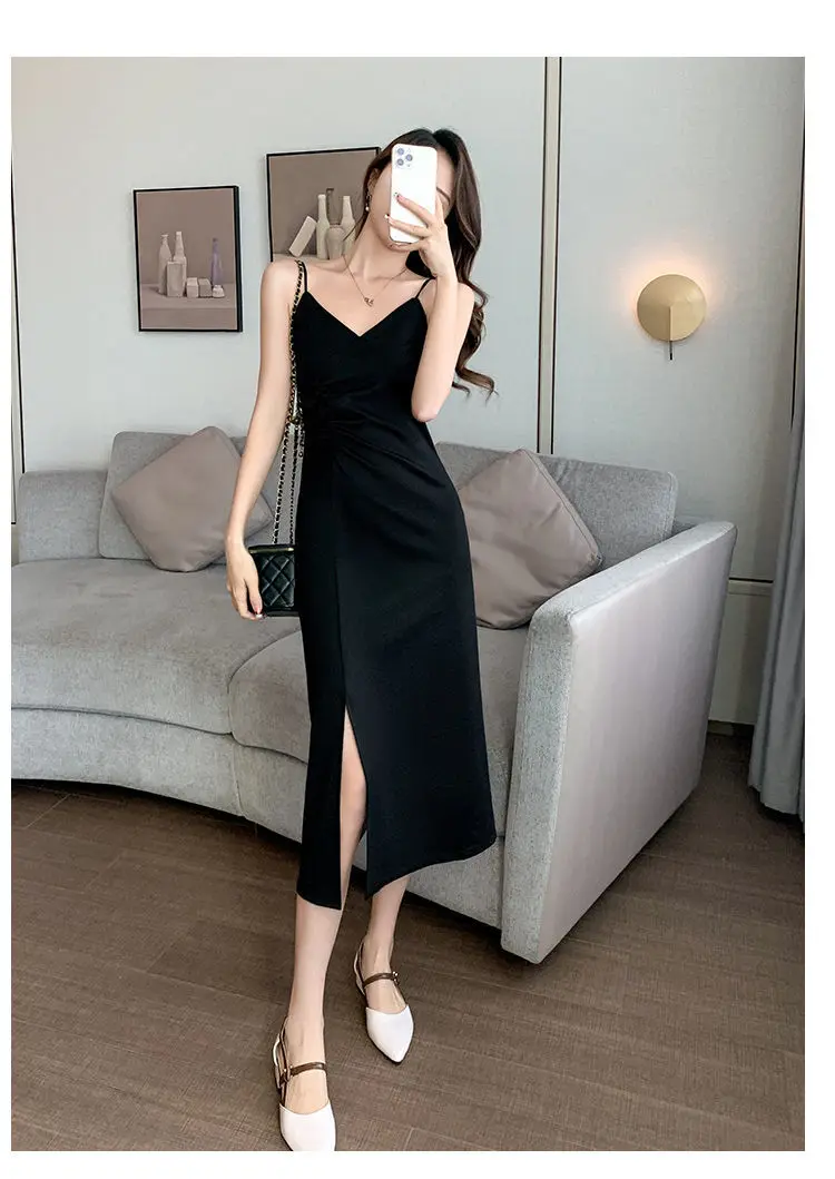 

Черное летнее женское платье миди без бретелек с разрезом, завышенной талией, А-силуэтом, V-образным вырезом, без рукавов, в корейском стиле, верхняя одежда