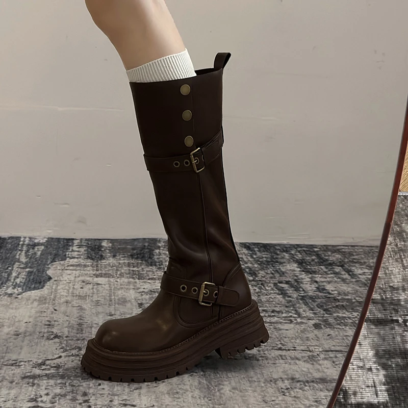 أحذية طويلة متعددة الاستخدامات للنساء موديل 2025 الجديد بأسلوب إنجليزي، كعب سميك لزيادة الطول، أحذية طويلة نحيفة على طراز أحذ... #3