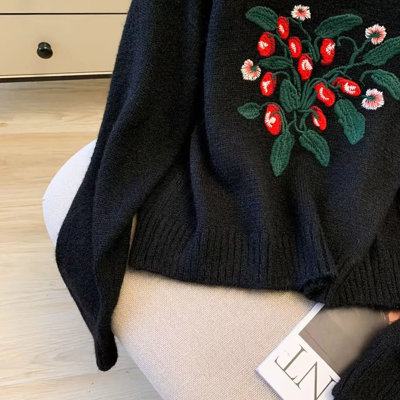 Pullover ricamato gotico nero da donna maglione coreano vintage anni 2000 Y2k maglione lavorato a maglia maniche lunghe maglione con o-collo primavera autunno