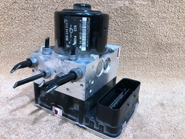 Adecuado para bomba ABS Porsche Macan 95B 95B907379P
