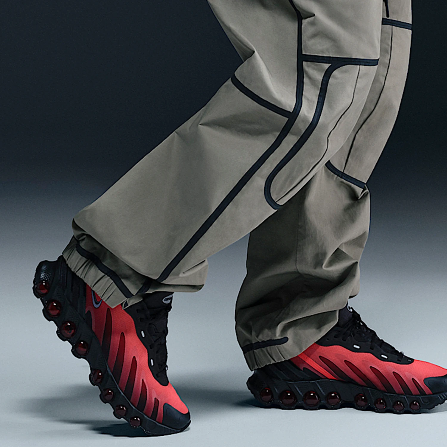 

Nike Genuine AIR MAX DN8 Men's Cushioned Wear-resistant Low-top Running Shoes FQ7860-008