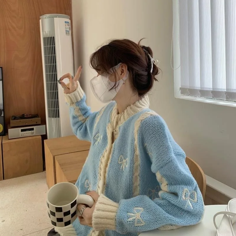 

Fashion Korean Chic Heavy Industry Embroidered Sweater for Women Sweet Blue Loose Retro Versatile Knitted Cardigan