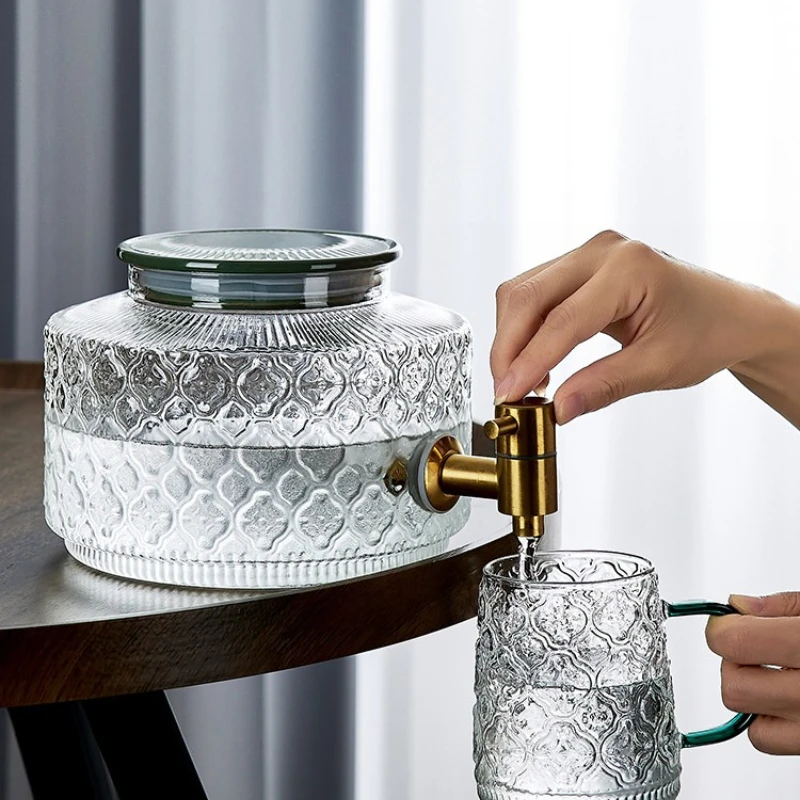 

Glass Water Pitcher with Spigot Summer Fruit Tea Dispenser Heat Resistant Large Cold Drink Jug for Home Iced Tea Container