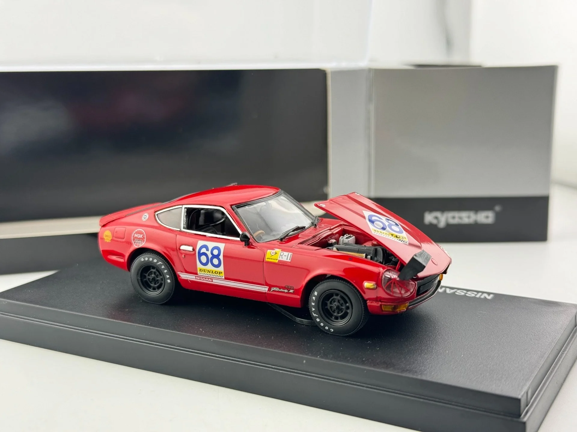 

Diecast Jingshang 1/43 Scale Fairlady Z432 Alloy Car Model