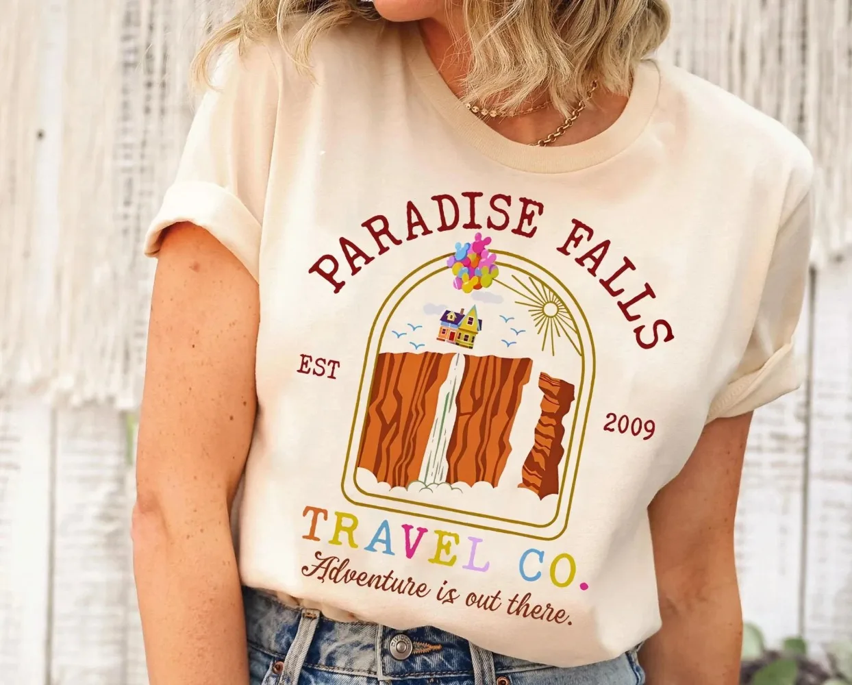 تي شيرت Retro Disney Pixar Up Movie Shirt Paradise Falls Travel Co Adventure Is Out There تي شيرت Wdw Magic Kingdom Tee