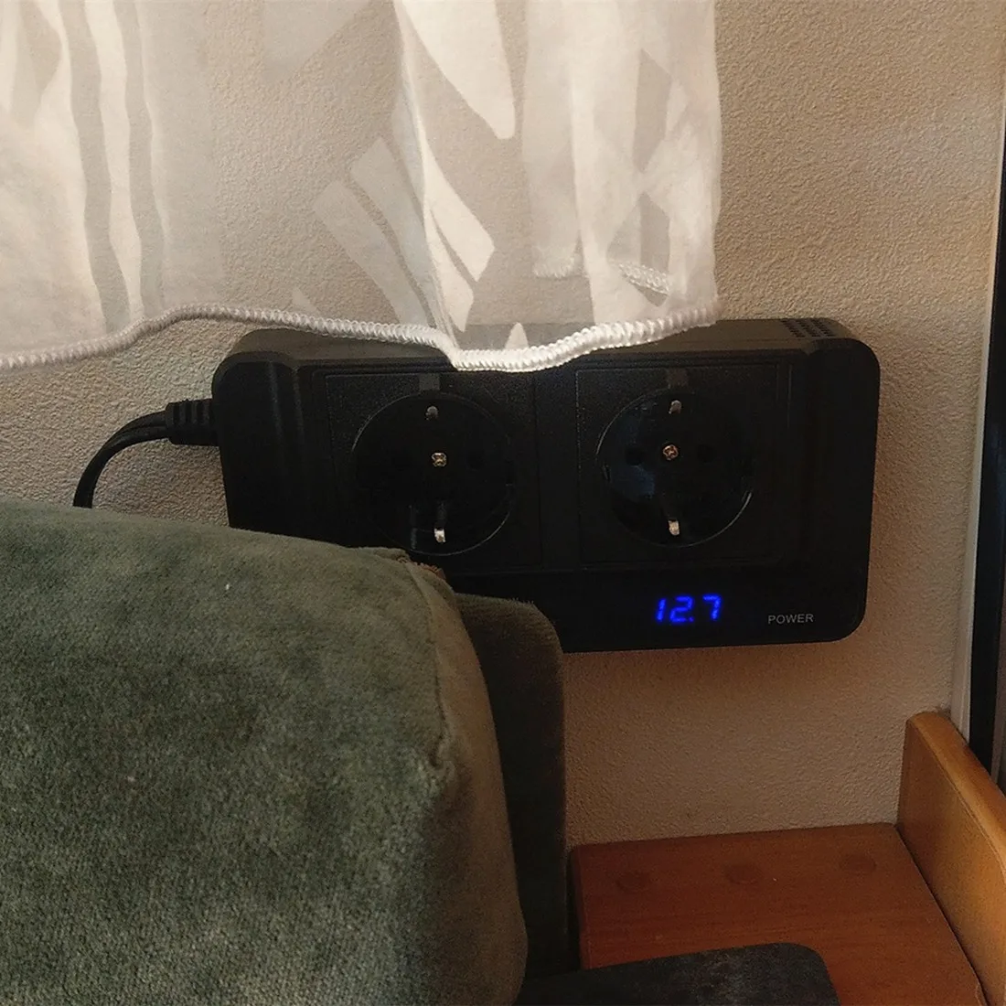 

# 38E Автомобильные детали и аксессуары, автомобильный инвертор 200 Вт, преобразователь напряжения от 12 В до 220 В с ЖК-дисплеем, (вилка европейского стандарта), черный