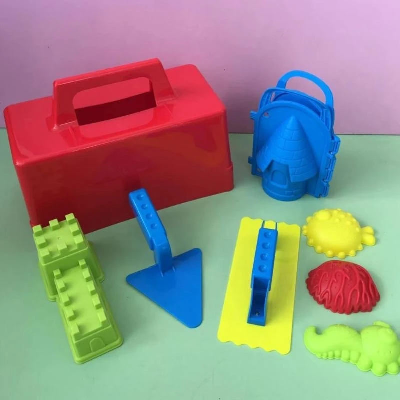 Narzędzie do kształtowania śnieżek o ergonomicznej konstrukcji na śnieżne dni i zabawę grupową 15UB