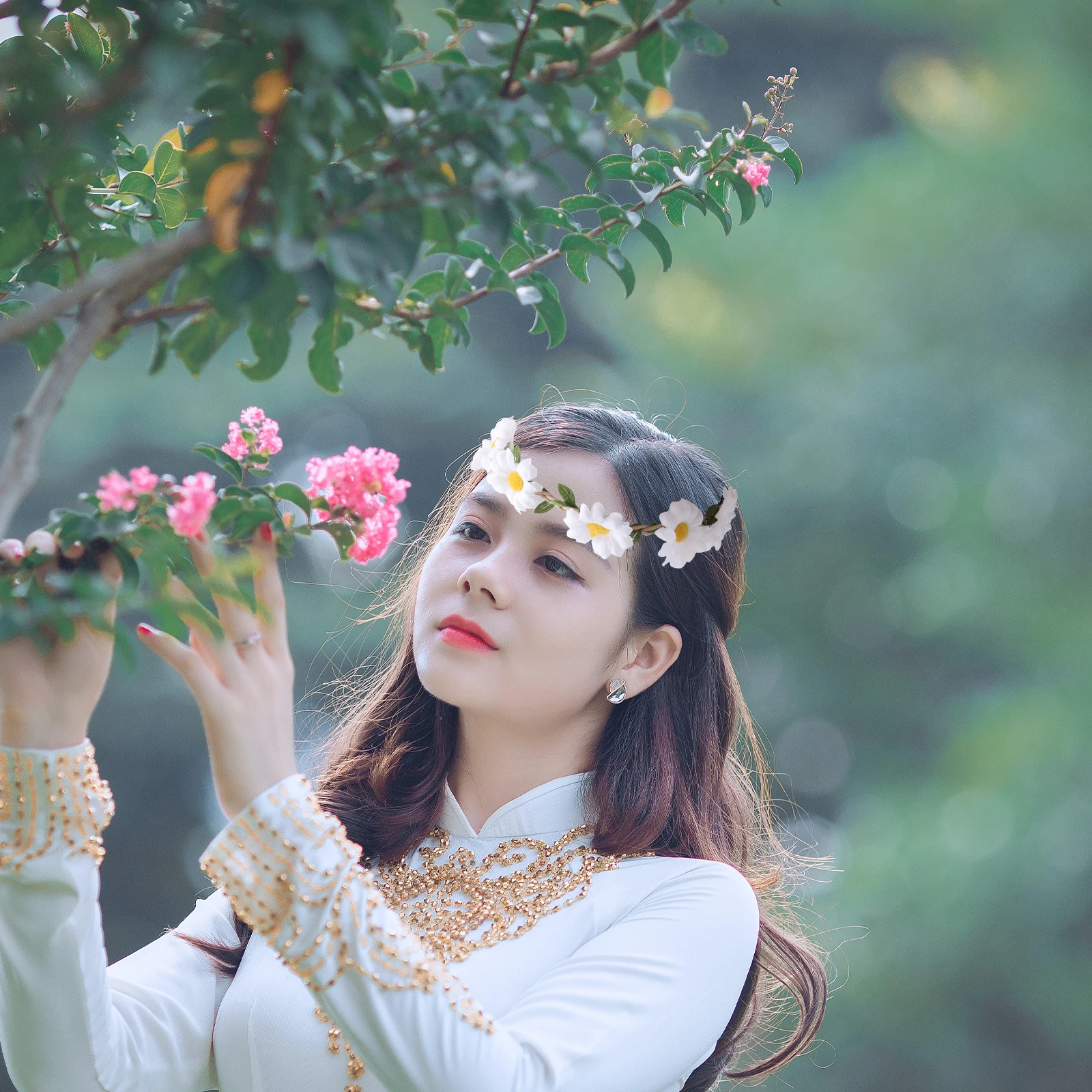 

2PCS Small Chrysanthemum Hair Accessories Women Elegant Flower Hair Band Daisy Headband Bridal Wedding Hoop White Ribbon