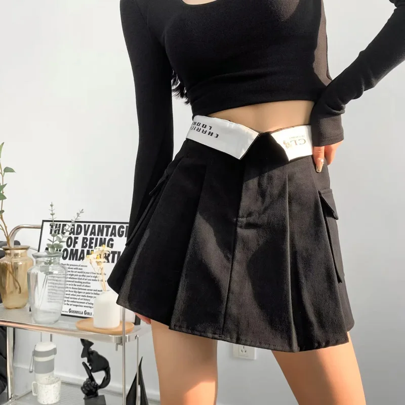 Women Cargo Pleated Mini Skirt With Fold Waist