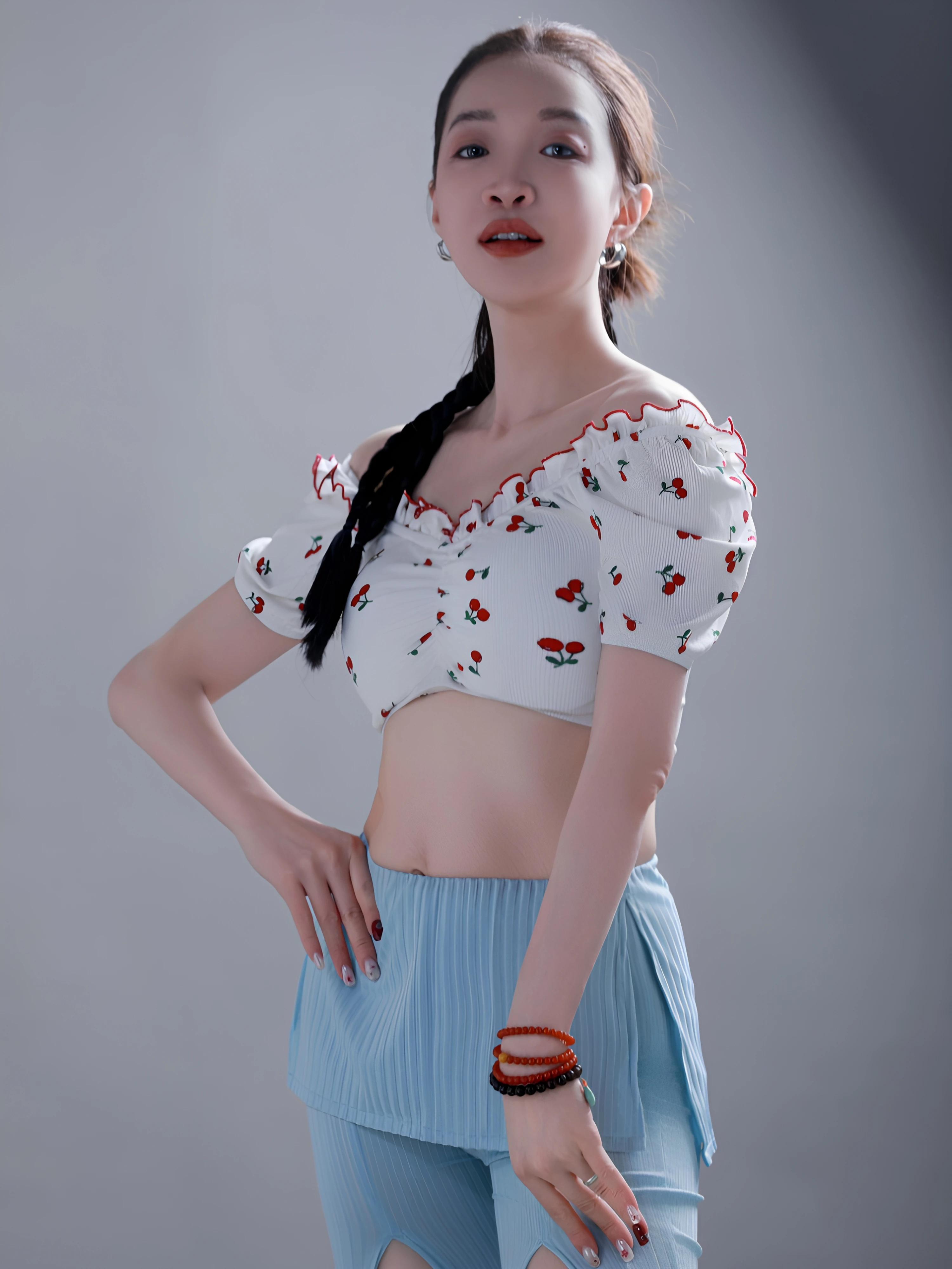 Limited Edition Print Bubble Sleeve Light Sweet Top with Built-in Bra Pad for Belly Dance Women's Fitness Sportswear