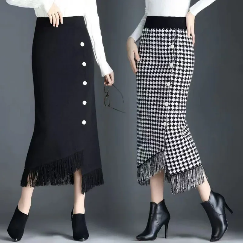 

New 2024 Plaid High Waist Tassel Thickened Versatile Slim Wrapped Hip Skirt Solid Button Asymmetric Straight Knitted Skirt LJ15