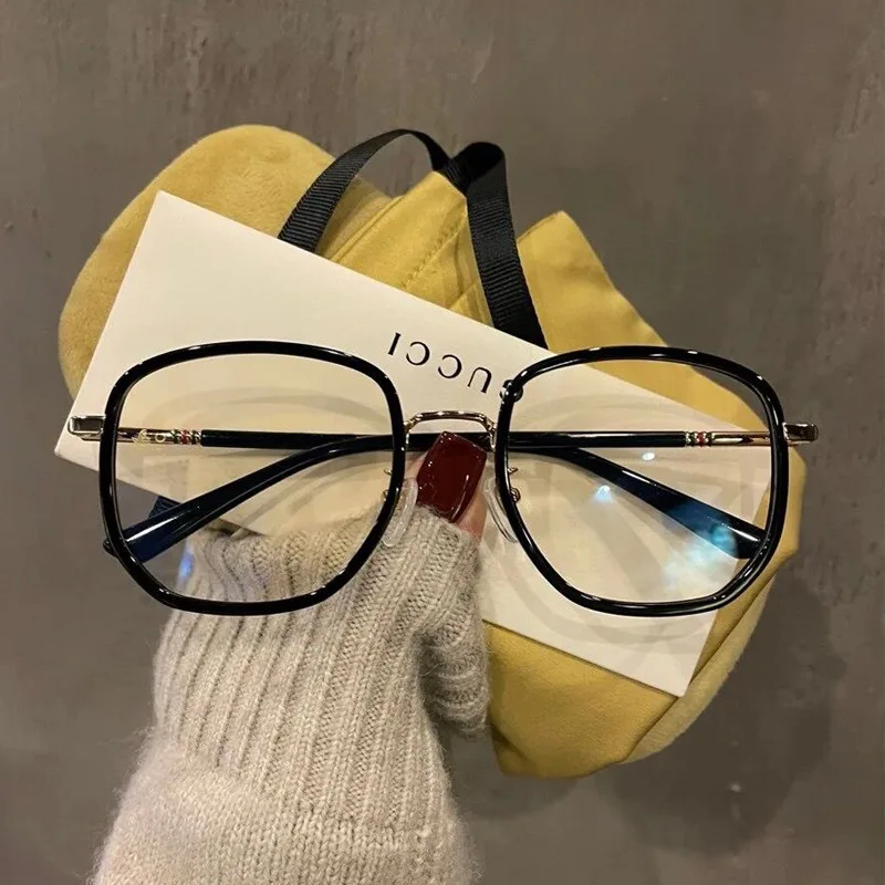 Ultralight Blue Blocking Glasses Girl Retro Green Frame Plain Glasses Blue Light Bezel Transparent Eyewear Glasses for Women