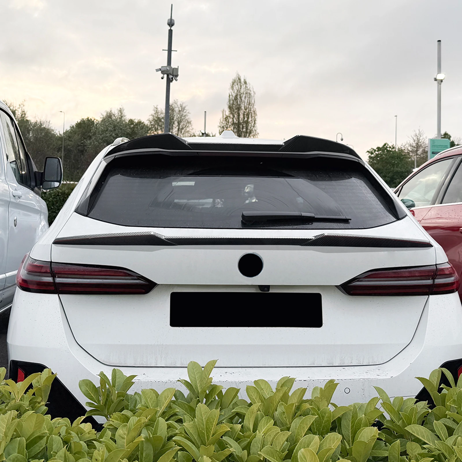 

For BMW 5 Series G61 2024-2025 Touring Version Rear Trunk Boot Lip Spoiler Wing Extension Lid Car Middle Wing Tail Splitter Lips