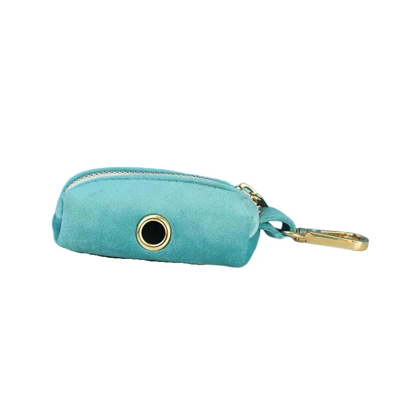 Conjunto de collar y correa de terciopelo turquesa con placa grabada_voghion.com