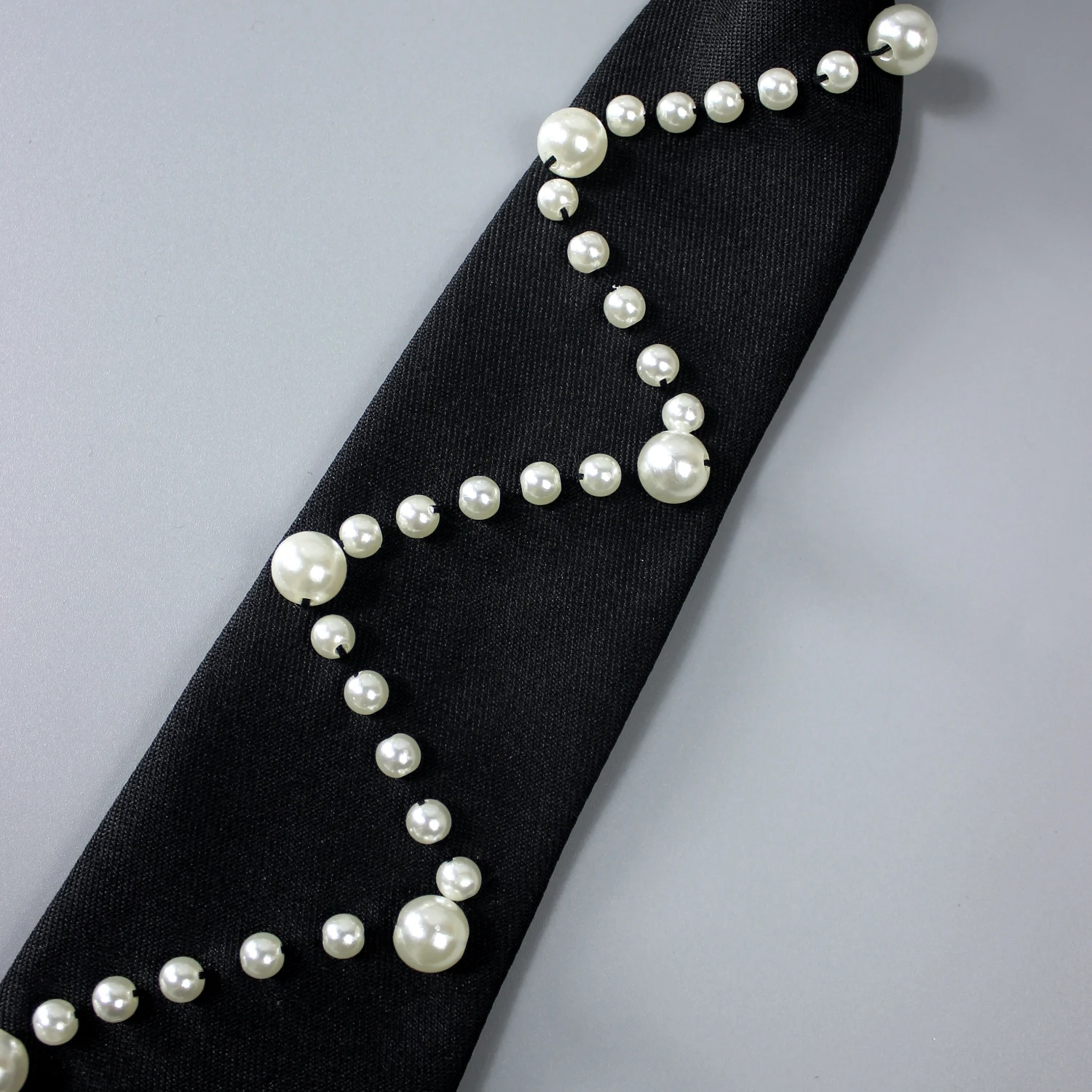 قطعة واحدة من ربطة العنق ذات الطراز الأكاديمي المطرز يدويًا - ربطة عنق JK موحدة للنساء باللون الأسود للقمصان الأنيقة |   ملابس الشارع العصرية الأنيقة Ve