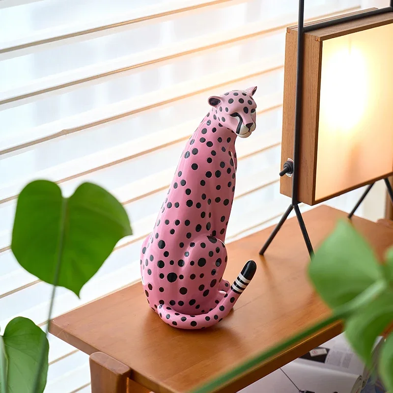 Home Decor Statuette Pink Leopard Ornament Living Room Entrance TV Cabinet Office Desktop Figurine Decoration Customized view 4