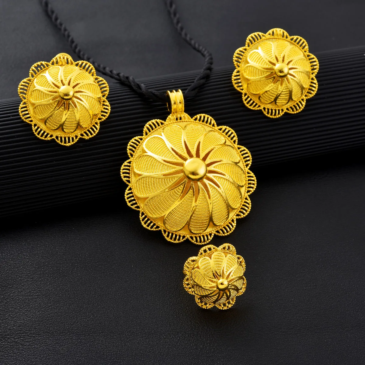 مجموعة مجوهرات ذهبية اللون إثيوبية أفريقية للسيدات أقراط دائرية كبيرة رائعة هدية تقليدية لحفلات الزفاف العربية